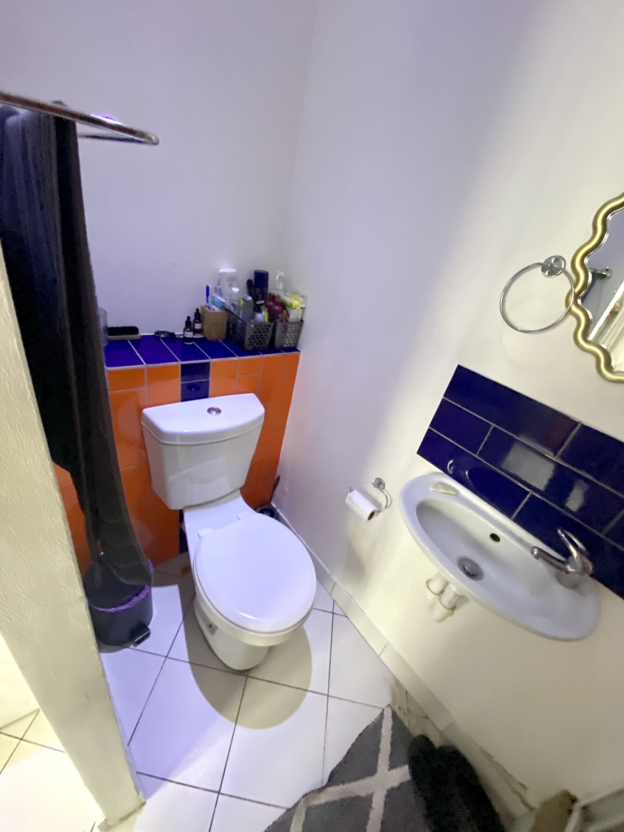 1 Bedroom Property for Sale in Claremont Upper Western Cape